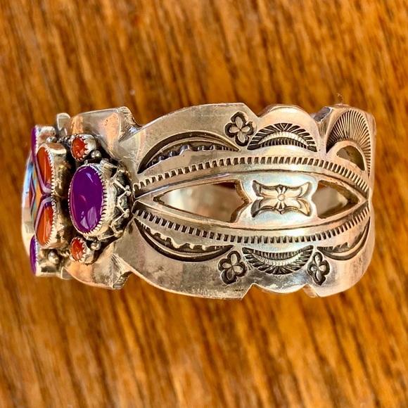 Aldrich Art * stunning Red Coral & Sugilite Inlay Trio Heart Cuff Bracelet - Picture 7 of 13